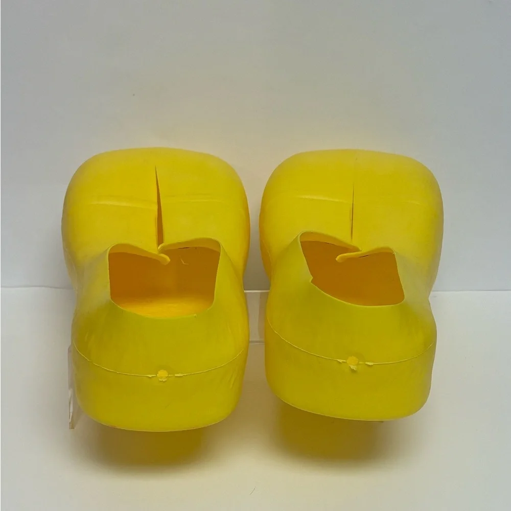 RUBIES CLOWN KIDS' SHOES Molded Plastic Yellow Vintage MADE IN U.S.A. Halloween - Picture 5 of 14
